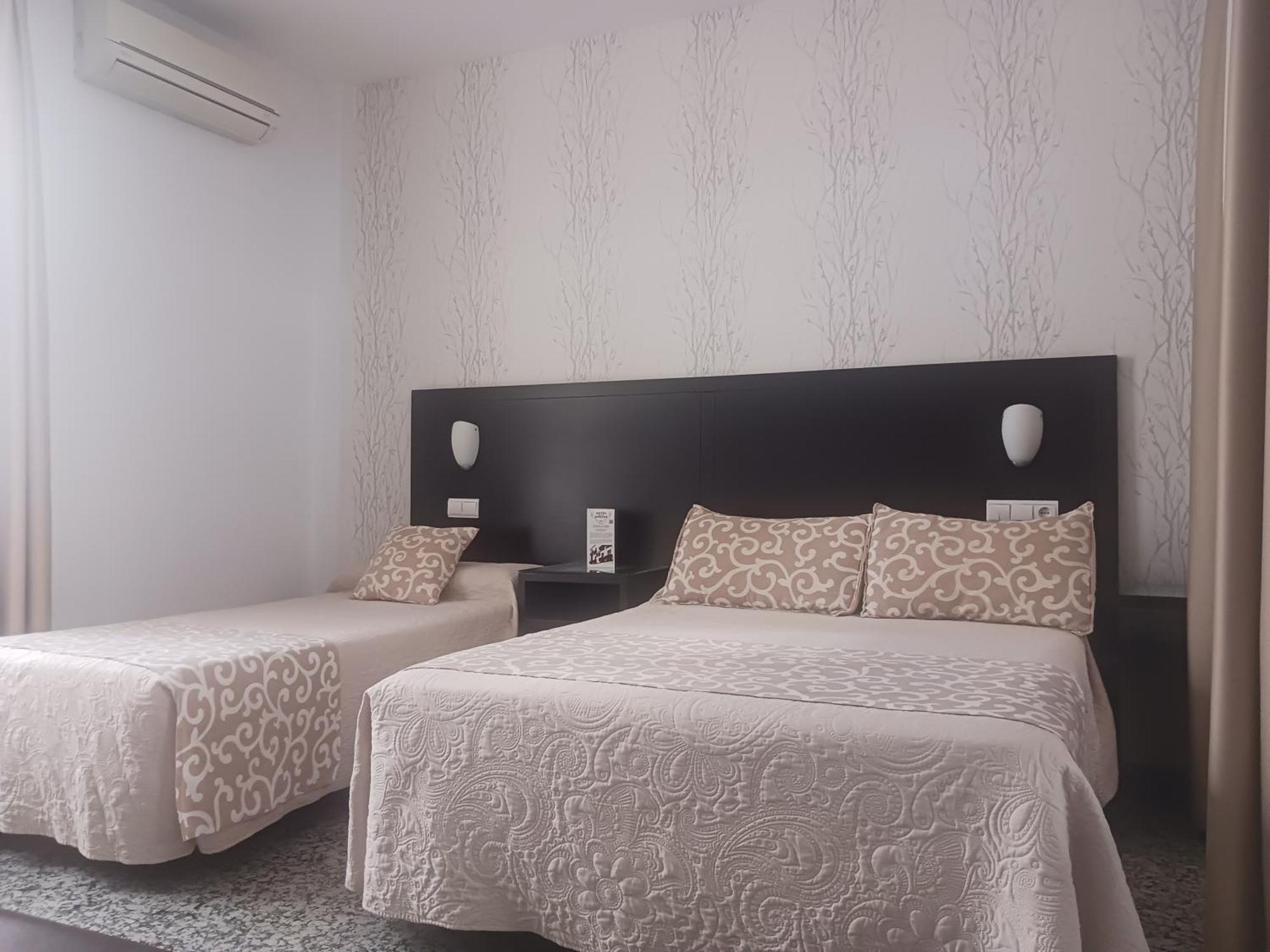 Hotel De Los Faroles Córdoba Kültér fotó