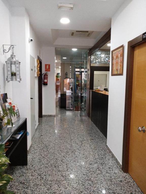 Hotel De Los Faroles Córdoba Kültér fotó