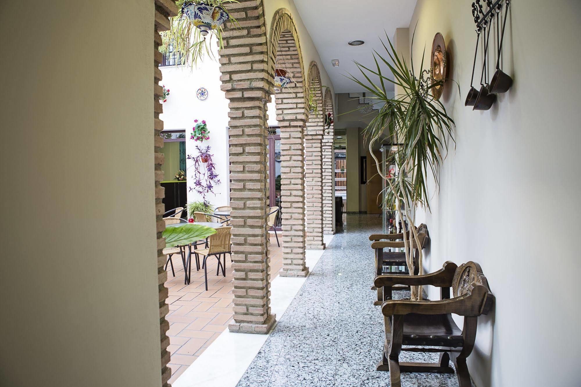 Hotel De Los Faroles Córdoba Kültér fotó