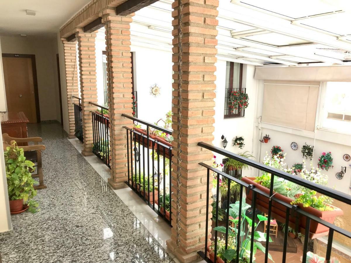 Hotel De Los Faroles Córdoba Kültér fotó
