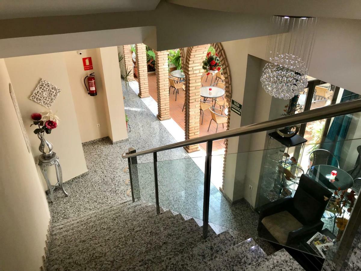 Hotel De Los Faroles Córdoba Kültér fotó
