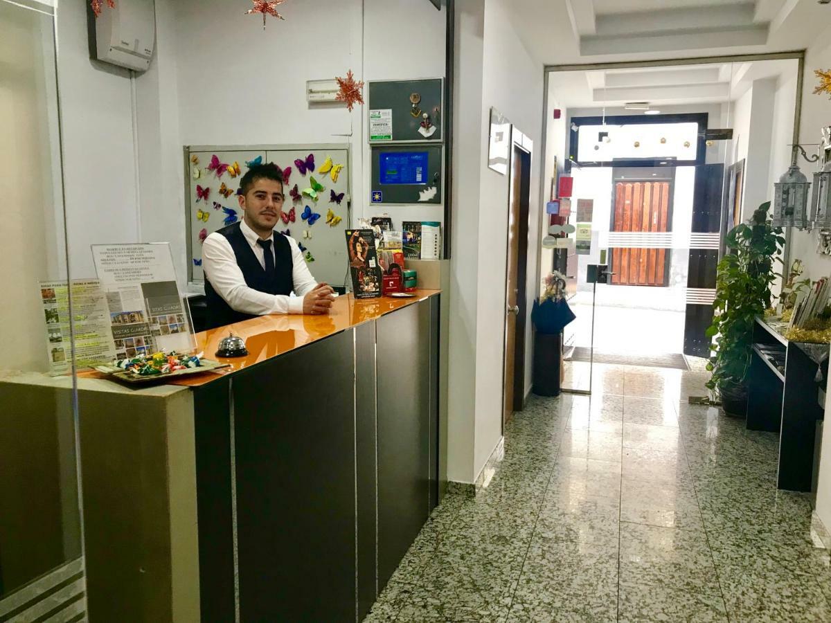 Hotel De Los Faroles Córdoba Kültér fotó